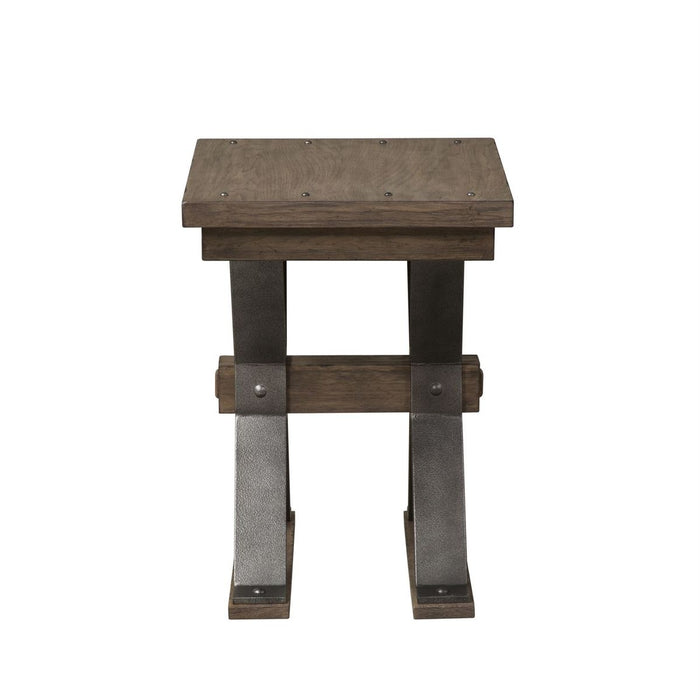 Sonoma Road Chair Side Table in Weathered Beaten Bark