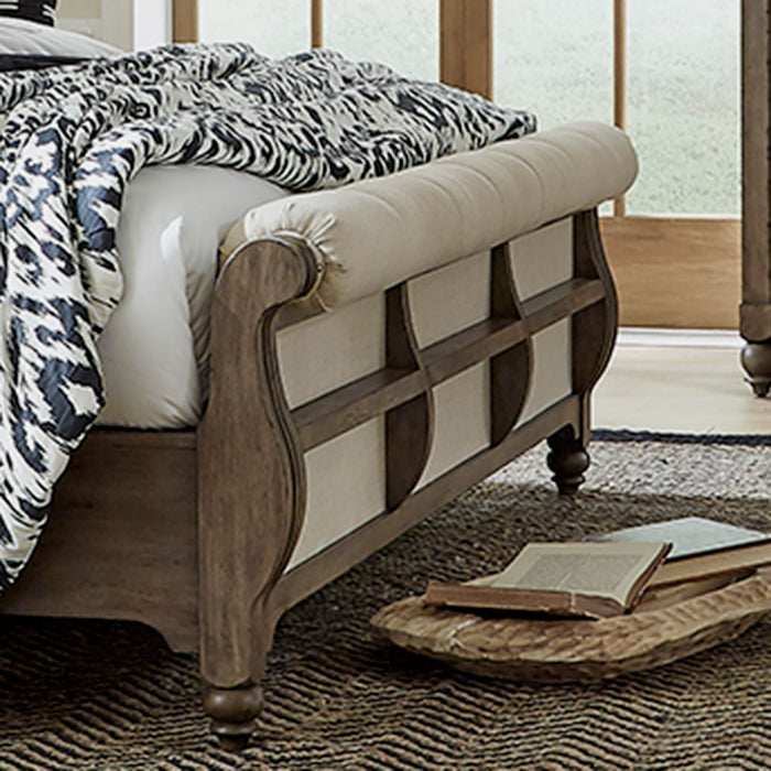 Liberty Furniture Americana Farmhouse Queen Sleigh Bed in Dusty Taupe image