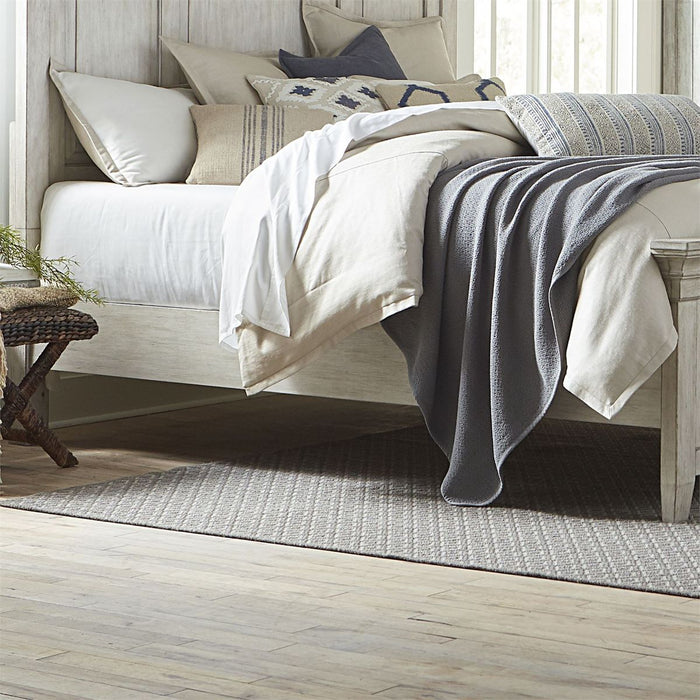 Heartland Queen Panel Bed in Antique White