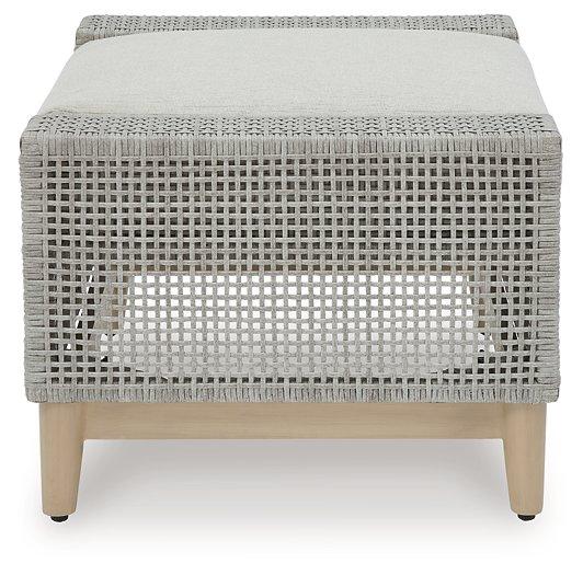 Seton Creek Outdoor Seating Set