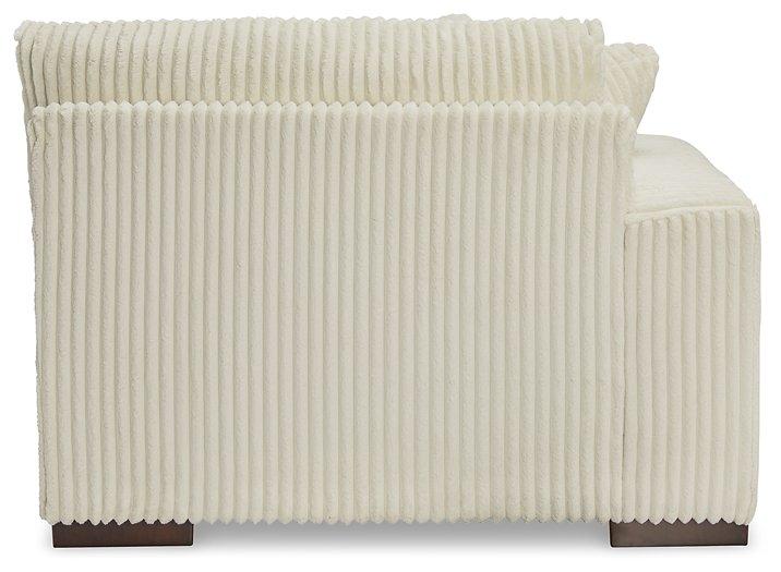 Lindyn Sectional with Chaise