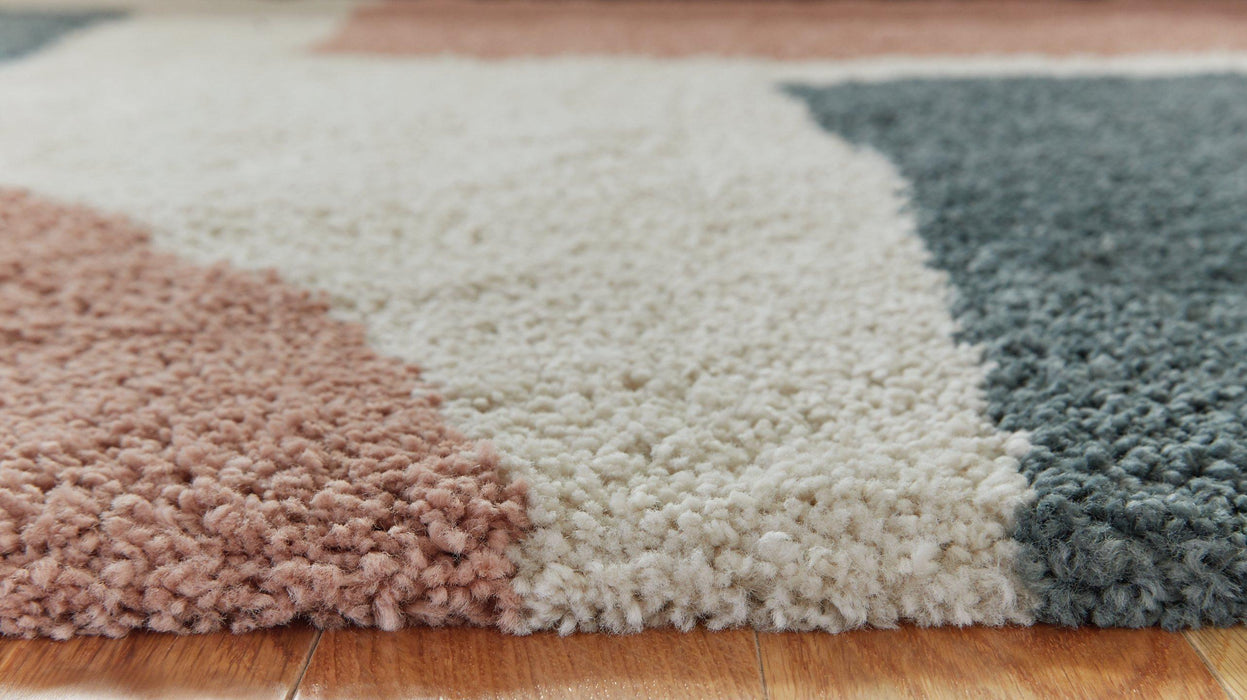 Flynnwick 5' x 7' Rug