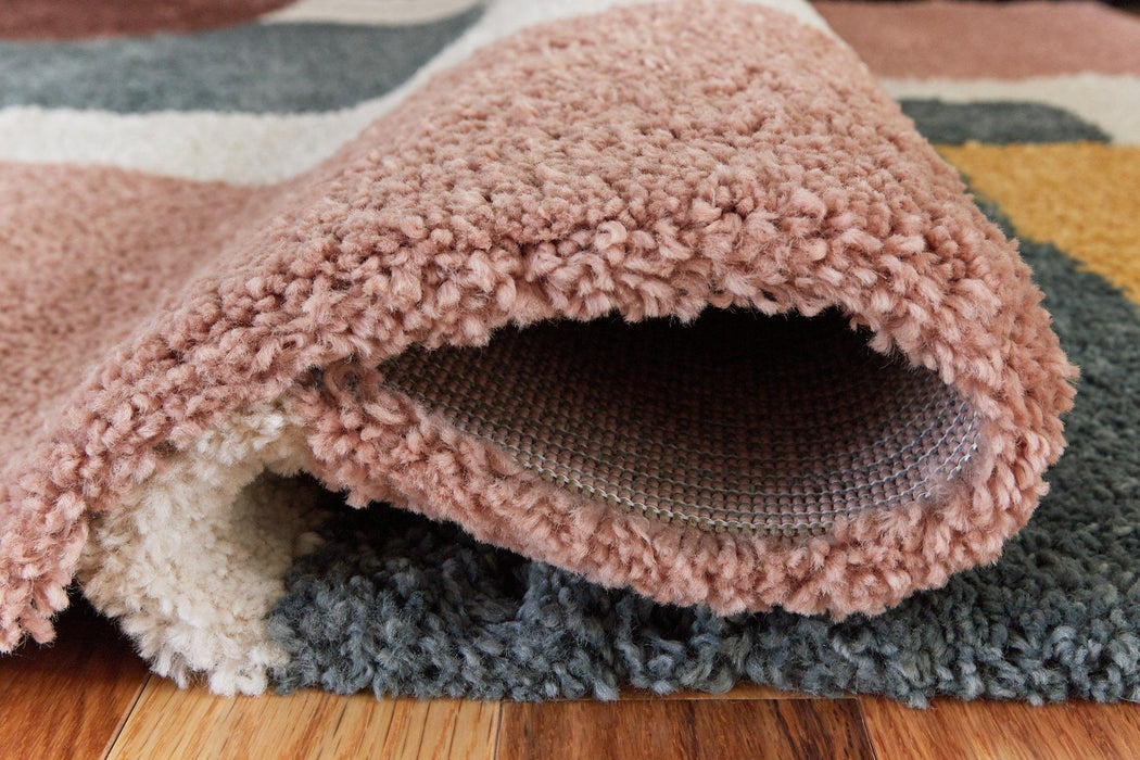 Flynnwick 5' x 7' Rug