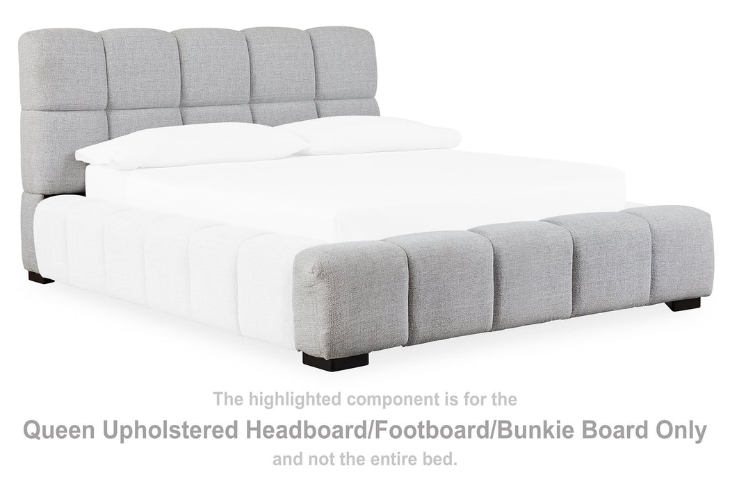 Grendusk Upholstered Bed
