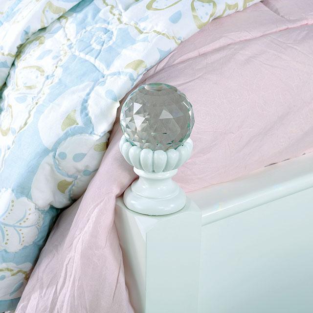 Belva Bed