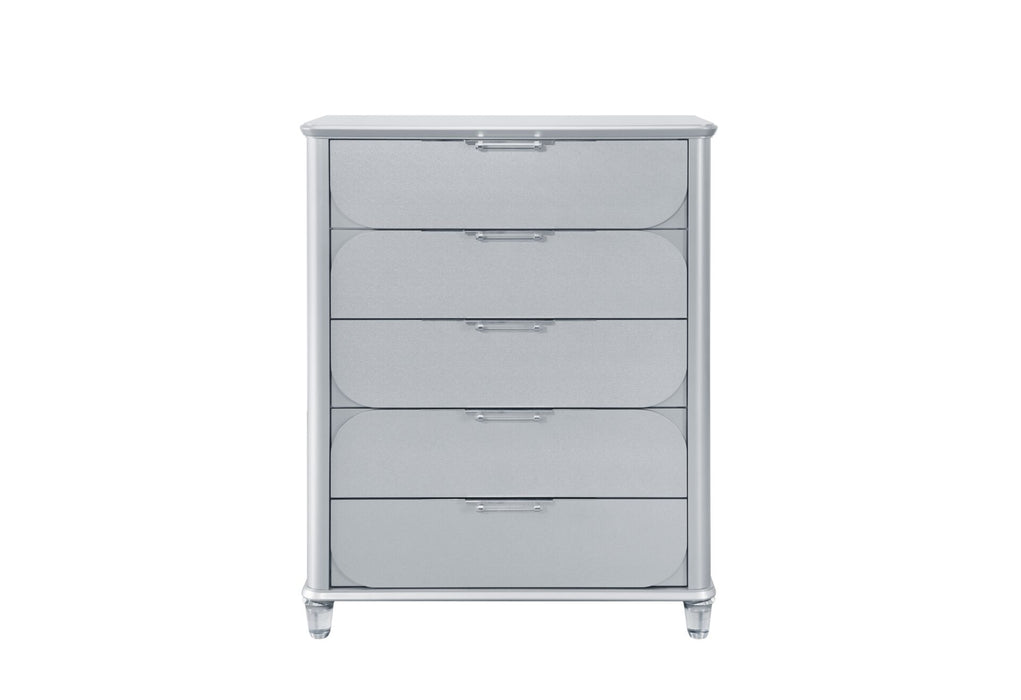 Lando Silver Chest